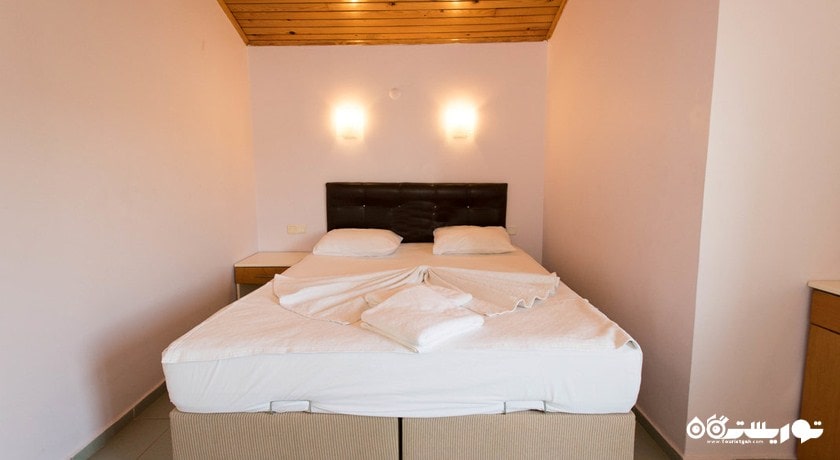 تخت بزرگ آپارتمان تک خوابه